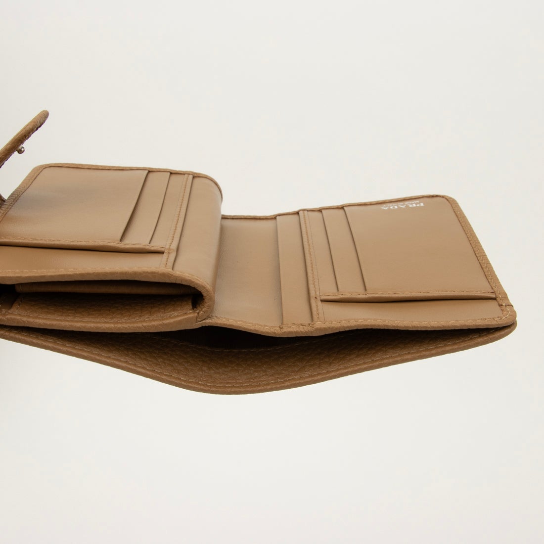 プラダ PRADA 財布 （ブラウン） - ファッション通販 MAGASEEK(マガシーク)