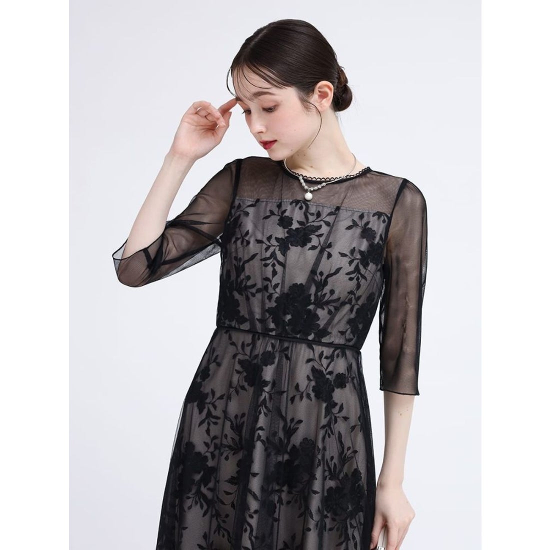 リルフェテ Rire Fete チュールレイヤードフラワー刺繍ドレス （グレー