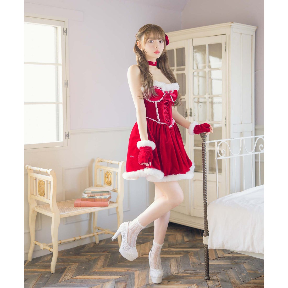 ティカ Tika リボンクリップ付きコルセット風デザインベアトップ