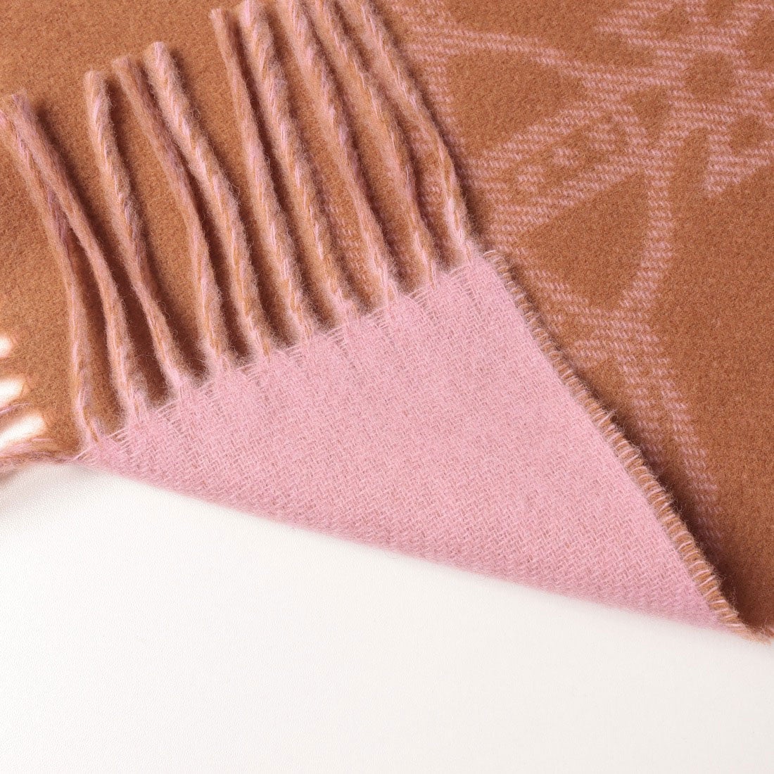 ヴィヴィアン ウエストウッド Vivienne Westwood マフラー （ピンク