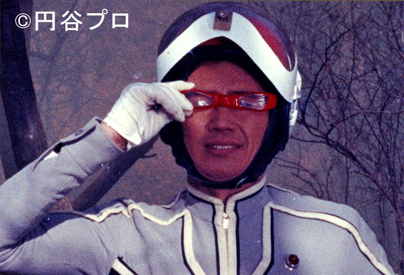 ウルトラセブン』放送開始50年記念「ウルトラアイ」型シニアグラス