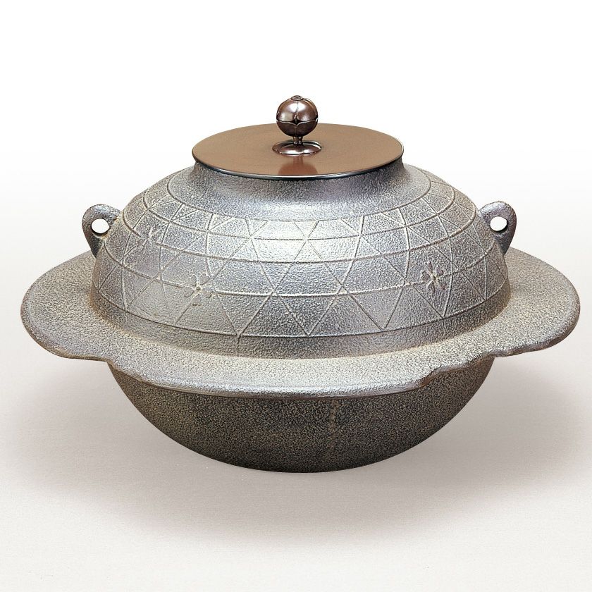 透木釜（すきぎがま） | 千年の香り 千紀園