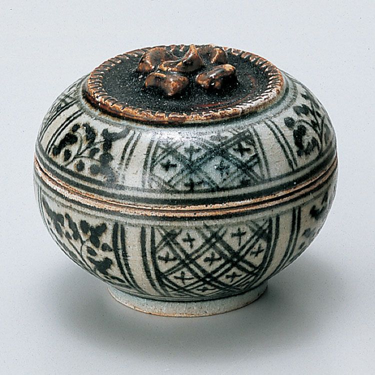 茶道具 香合宋胡録 柿香合 鉄絵 タイ製