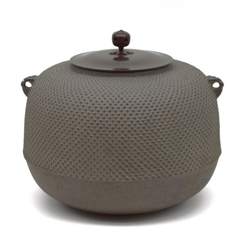 釜・風炉・鉄瓶 | 千年の香り 千紀園