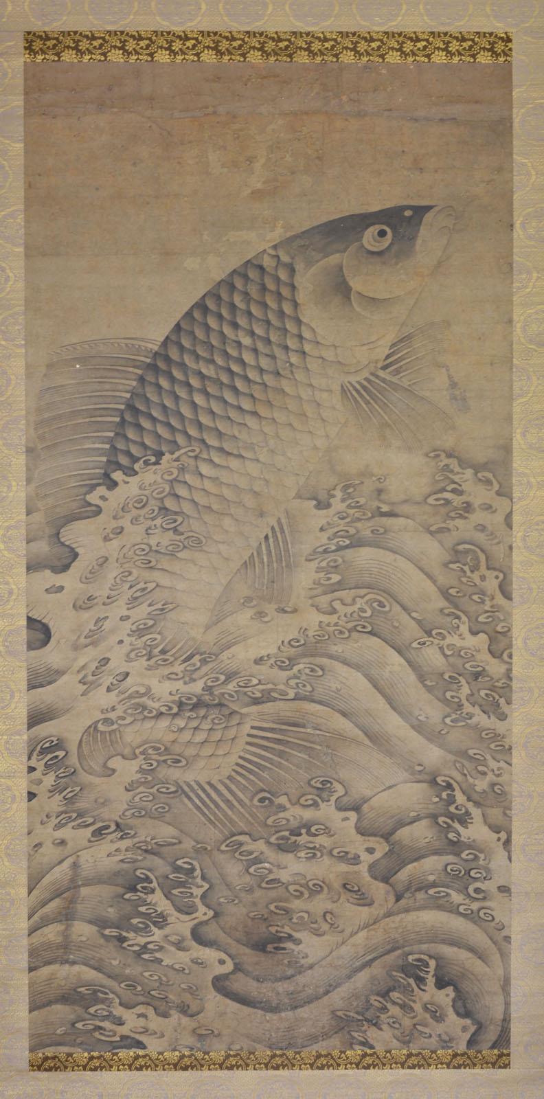 B000069-1979｜伝 狩野 正信｜瀧門昇鯉之図｜本間美術館所蔵作品