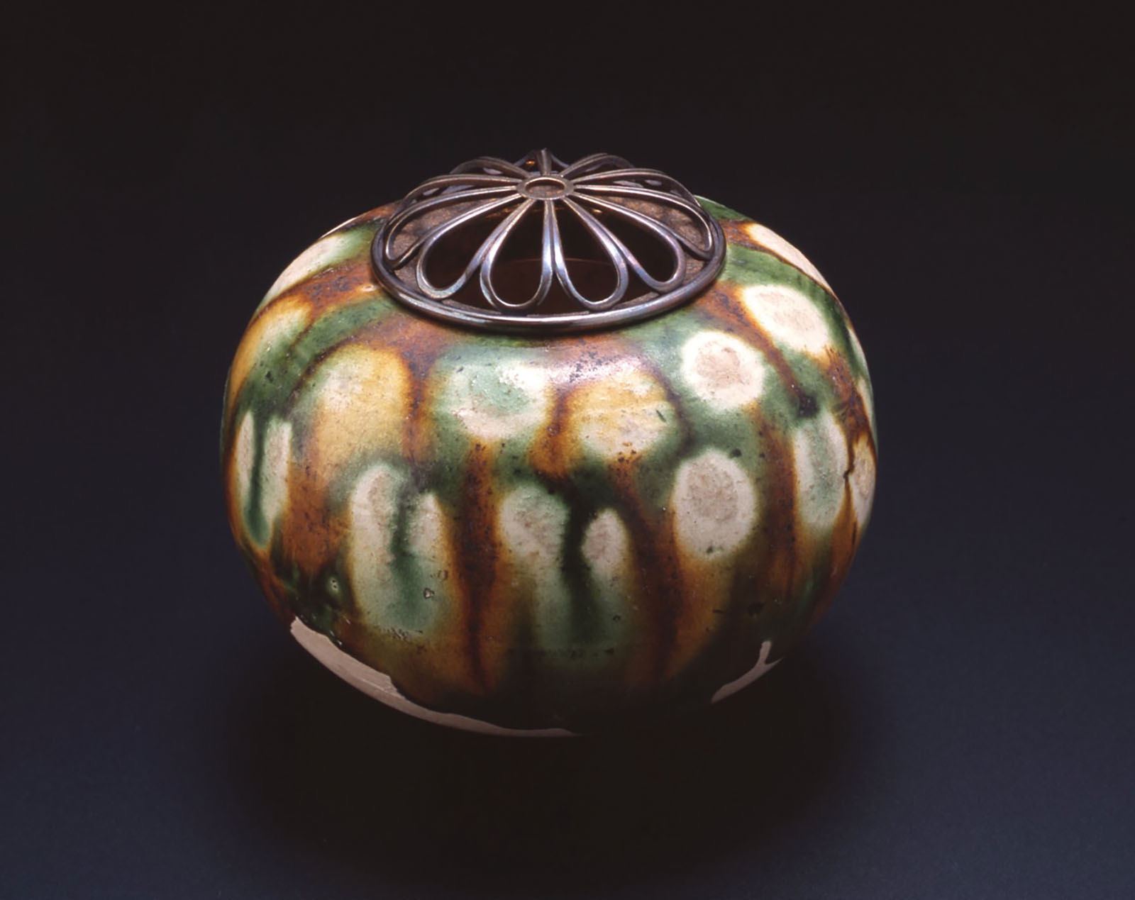 D000160-1965｜唐三彩香炉｜本間美術館所蔵作品データベース｜公益財団