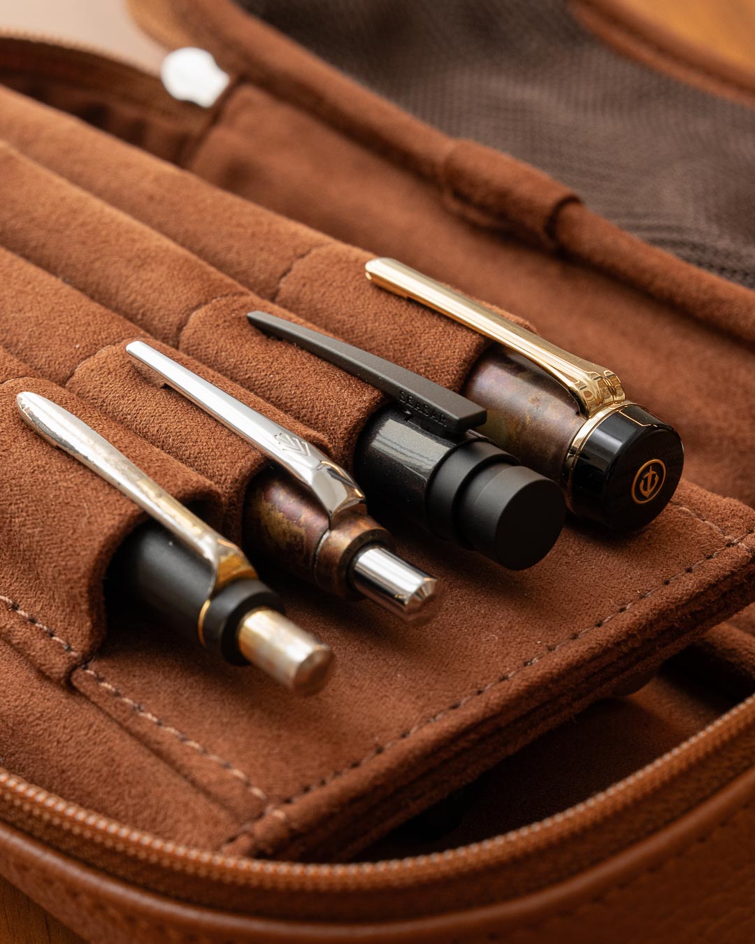 SEASAR レザー筆箱 ブラウン OctFold ペンケース エンボスレザー