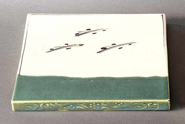 茶道具】 敷瓦 織部 x208kdg18023