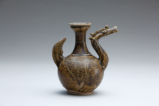 15～16世紀 東南アジア タイ宋胡録青磁鎬文双耳小壺2