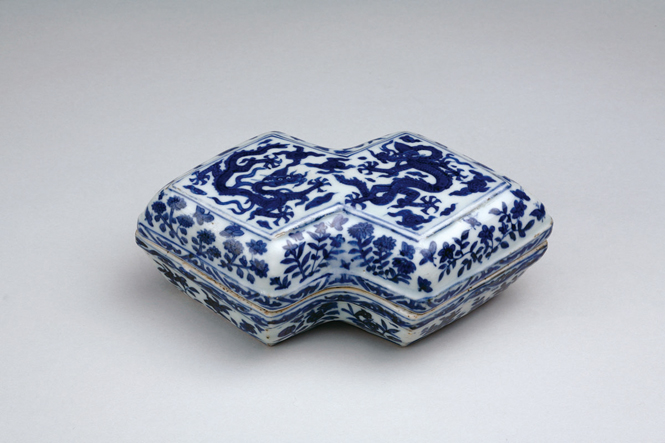 中国明時代末期染付(青花)大皿 中国美術 元染付大皿 元時代 青花 時代