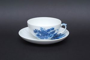 ロイヤル・コペンハーゲン ブルーフラワーカーブ リーフディッシュを