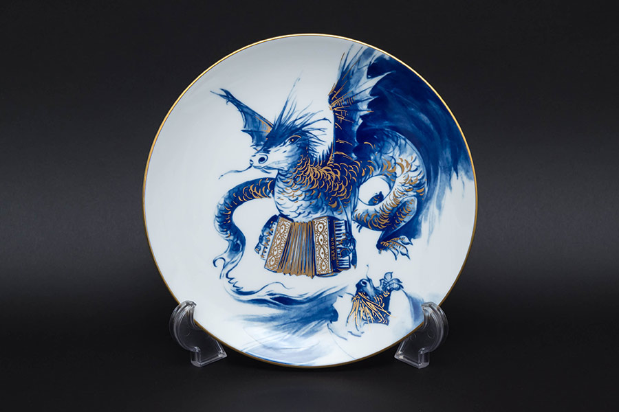 マイセン 干支プレート（2012年）『風を捉えて歌う龍の親子』を