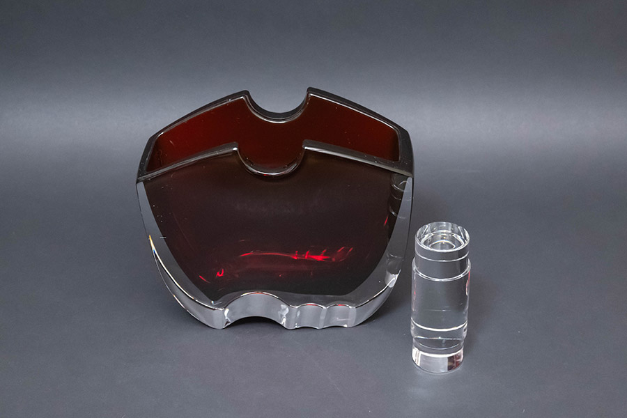 バカラ オセアニア（レッド） フラワーベースを買い取りました