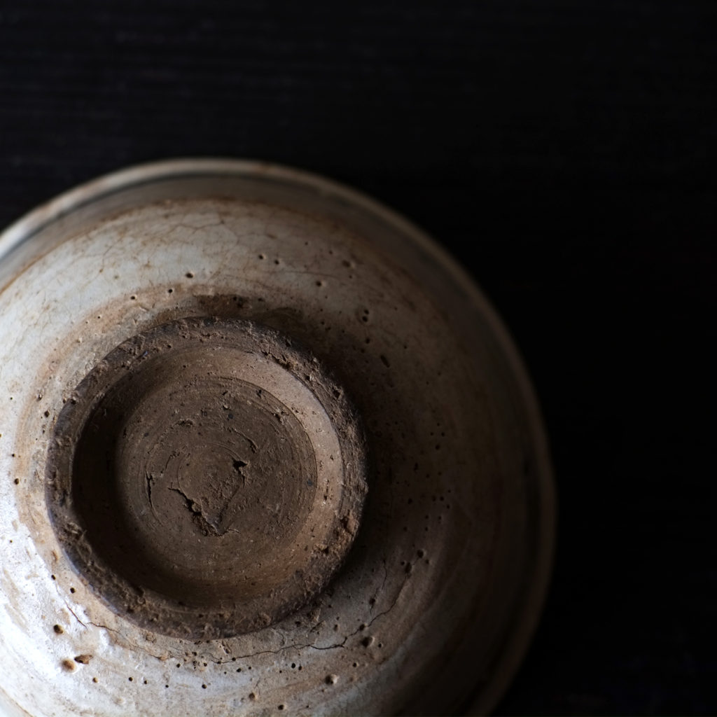 スコータイ朝 鉄絵法輪文碗 | 骨董と詩学 Antique & Poetics | 蛇韻律