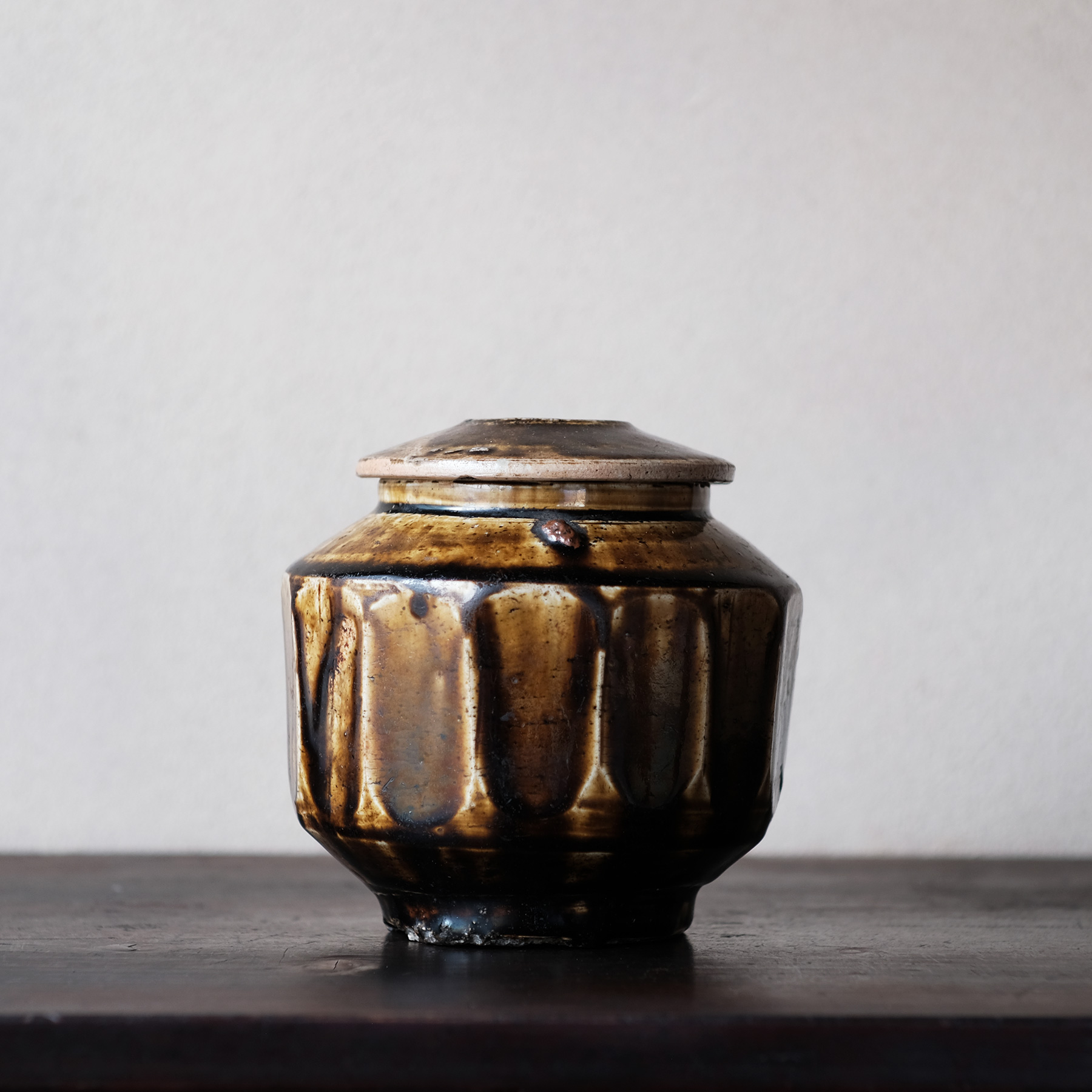 李氏朝鮮 飴釉面取壺 | 骨董と詩学 Antique & Poetics | 蛇韻律