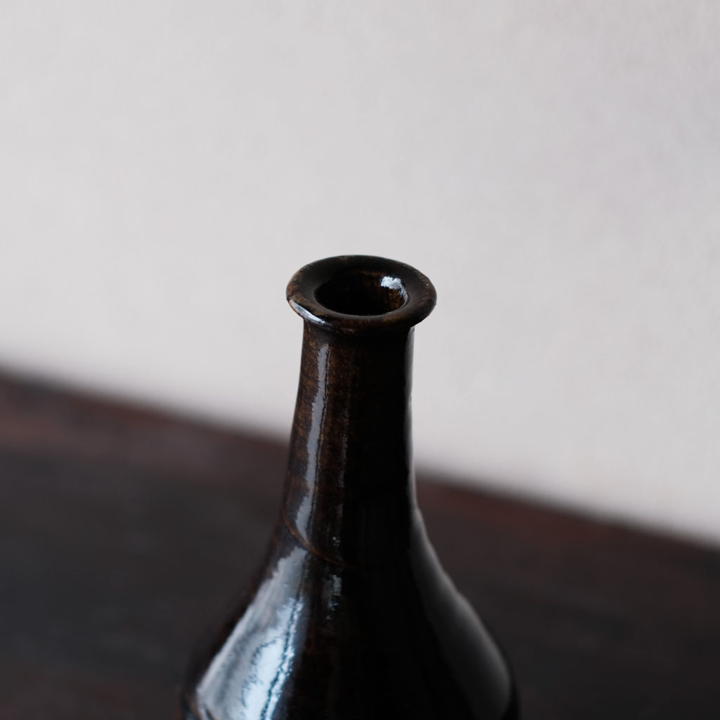 18世紀 壷屋焼 琉球古陶 褐釉台付瓶 飴釉瓶子 ビンシー 無疵 18世紀