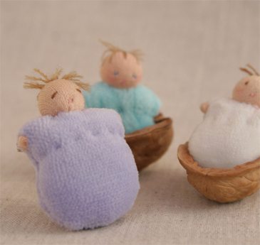 布人形 小さい人形 030:くるみの赤ちゃん＜公式ウォルドルフ人形