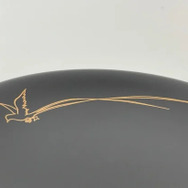 FF14』輪島塗デザインプレートが再販─金色に輝く「バハムート」と、光