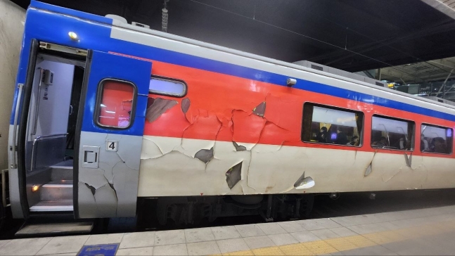 21世紀の韓国で…こんな「おんぼろ客車」19両が運行中 | Joongang