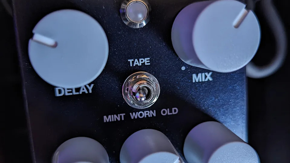 Universal Audio UAFX Orion Tape Echo Delay pedal review