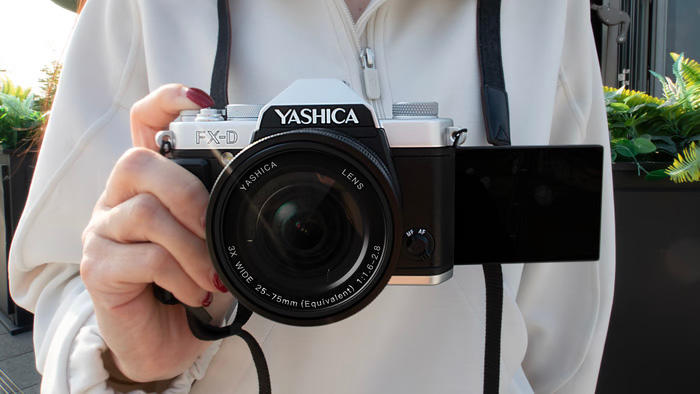 YASHICA FX-D300 The upcoming Yashica FX-D 300 and 100 look like