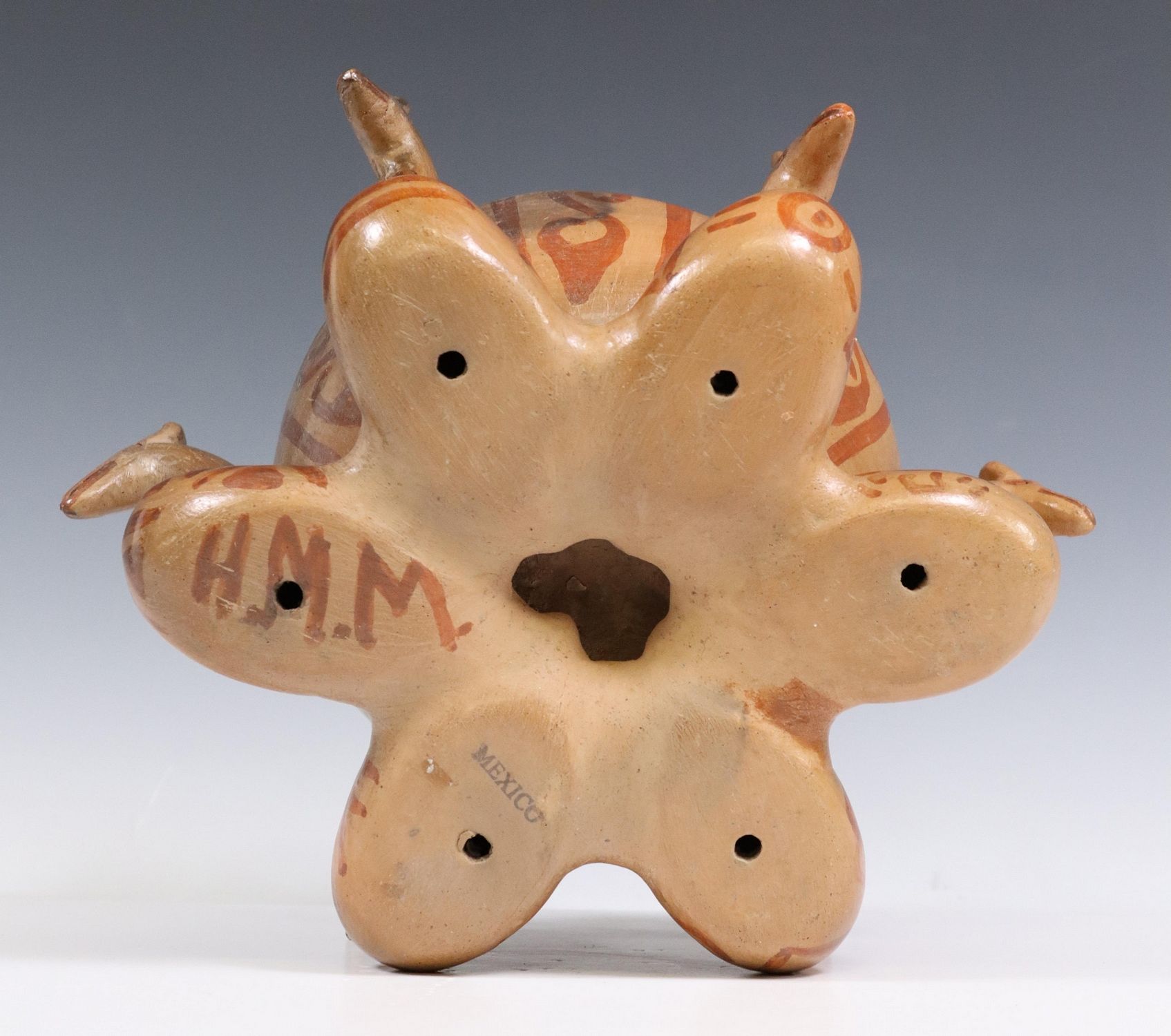 HERON MARTINEZ MENDOZA (D.1990) ZOOMORPHIC VESSEL sold at auction
