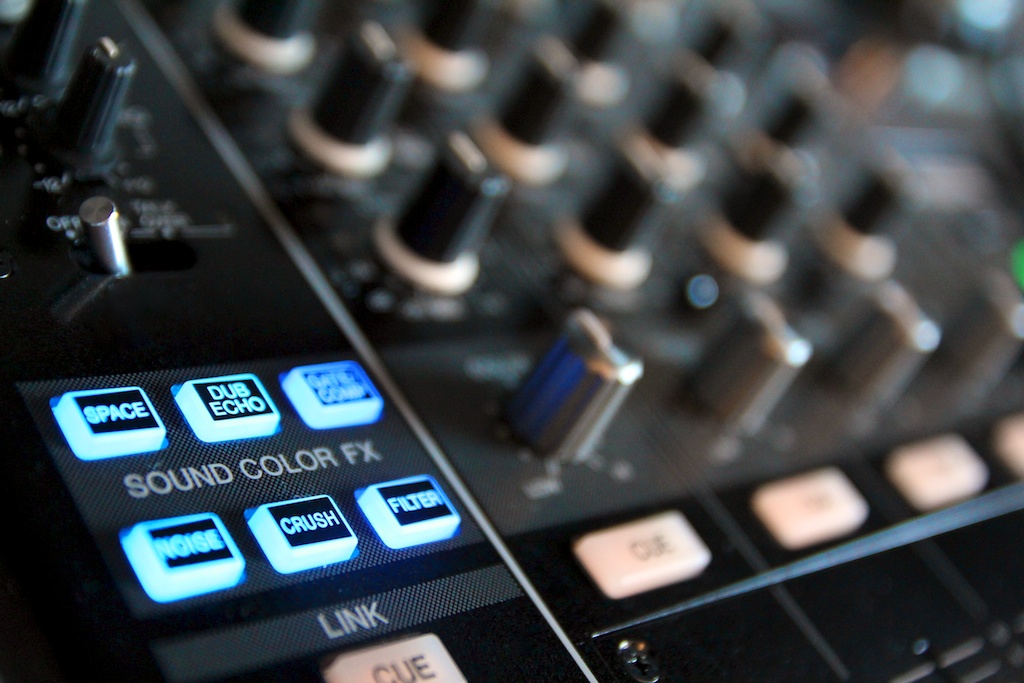 Review: Pioneer DJM 900 Nexus - DJ TechTools