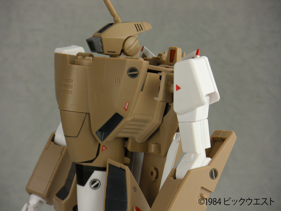 再販】やまと マクロスシリーズ 1/60 完全変形 VF-1A 量産機 劇場版