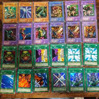 遊戯王カード 初期 まとめ売り143枚 遊戯王カード 初期 まとめ売り143