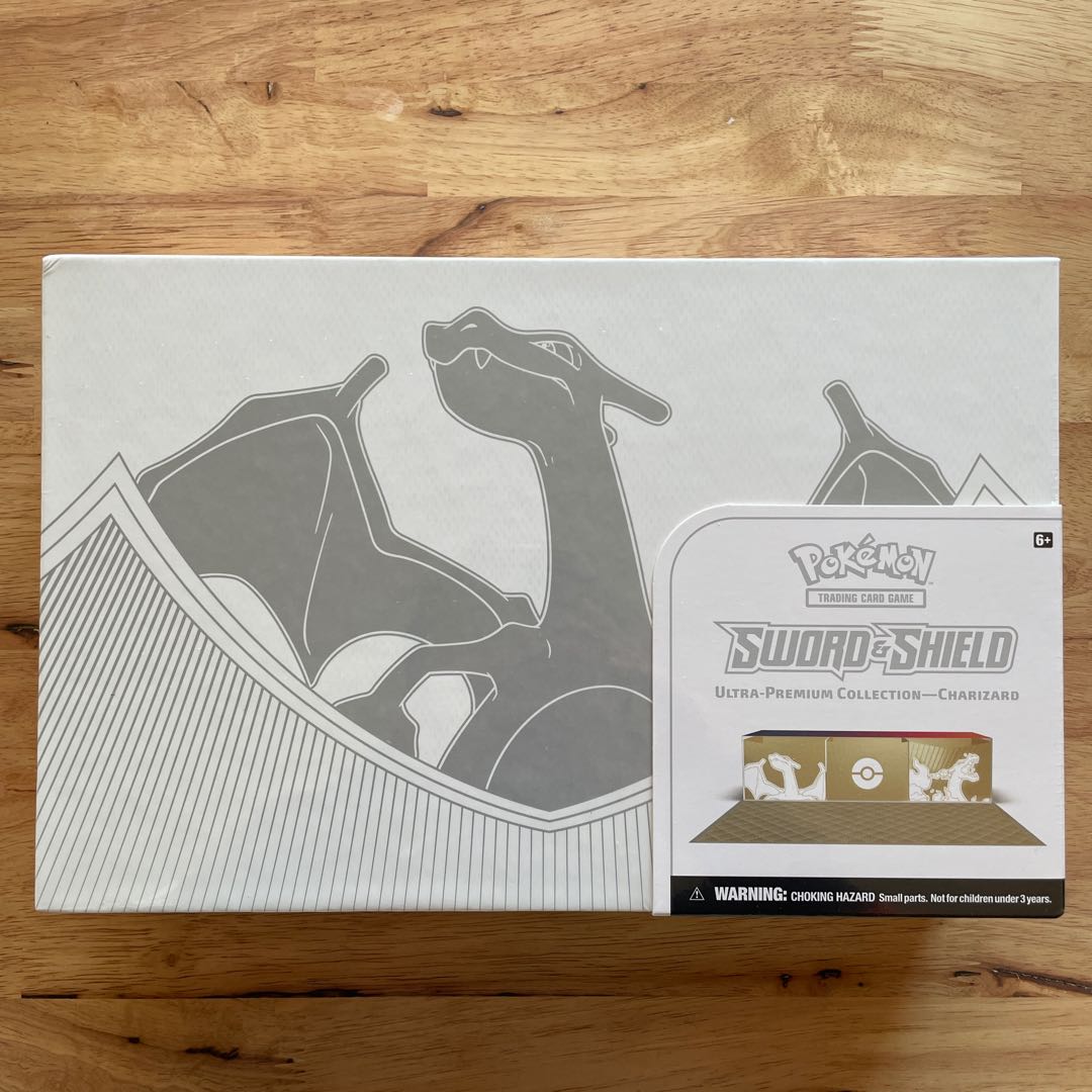 ポケモン リザードン ウルトラプレミアムコレクションボックス UPC