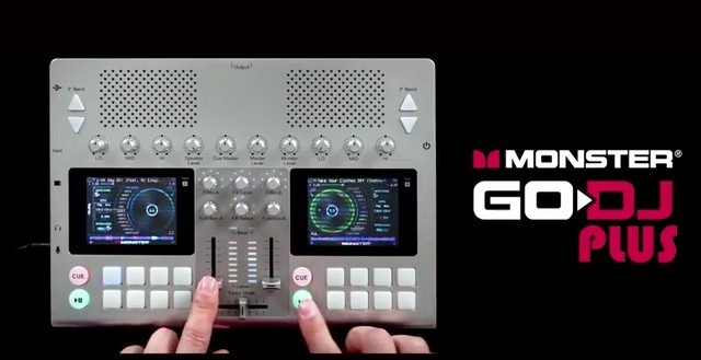 GODJ Plus 世界初！A4サイズのクラブハウス。スピーカー付きDJシステム