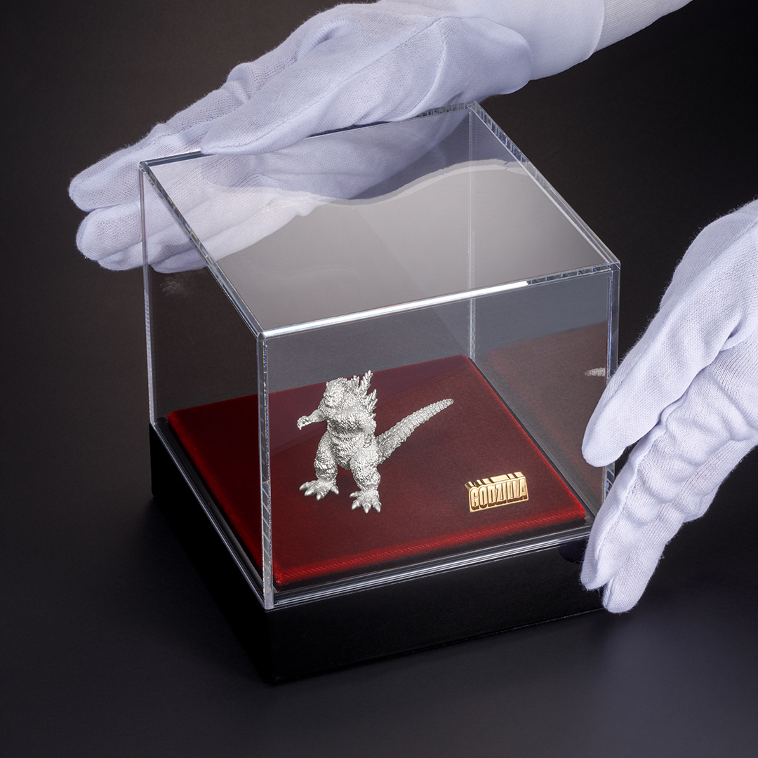 シルバー ゴジラ フィギュア 約23cm シルバー ゴジラ フィギュア 約