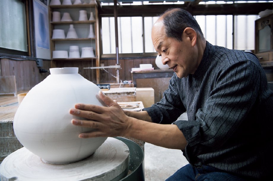 人間国宝前田昭博作】壺 白瓷 白磁 花瓶 花入 陶芸 年代物 共