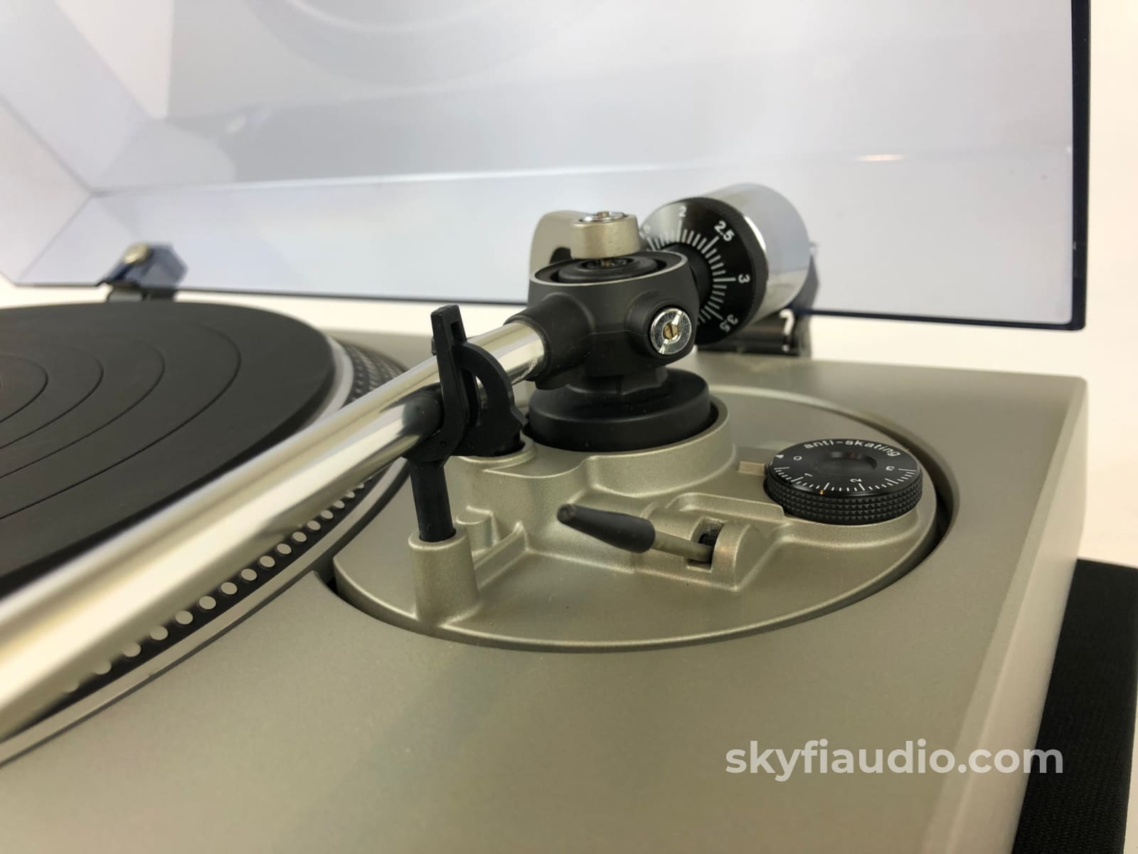 Technics SL-1700 Turntable with New Moonstone Sumiko Cartridge