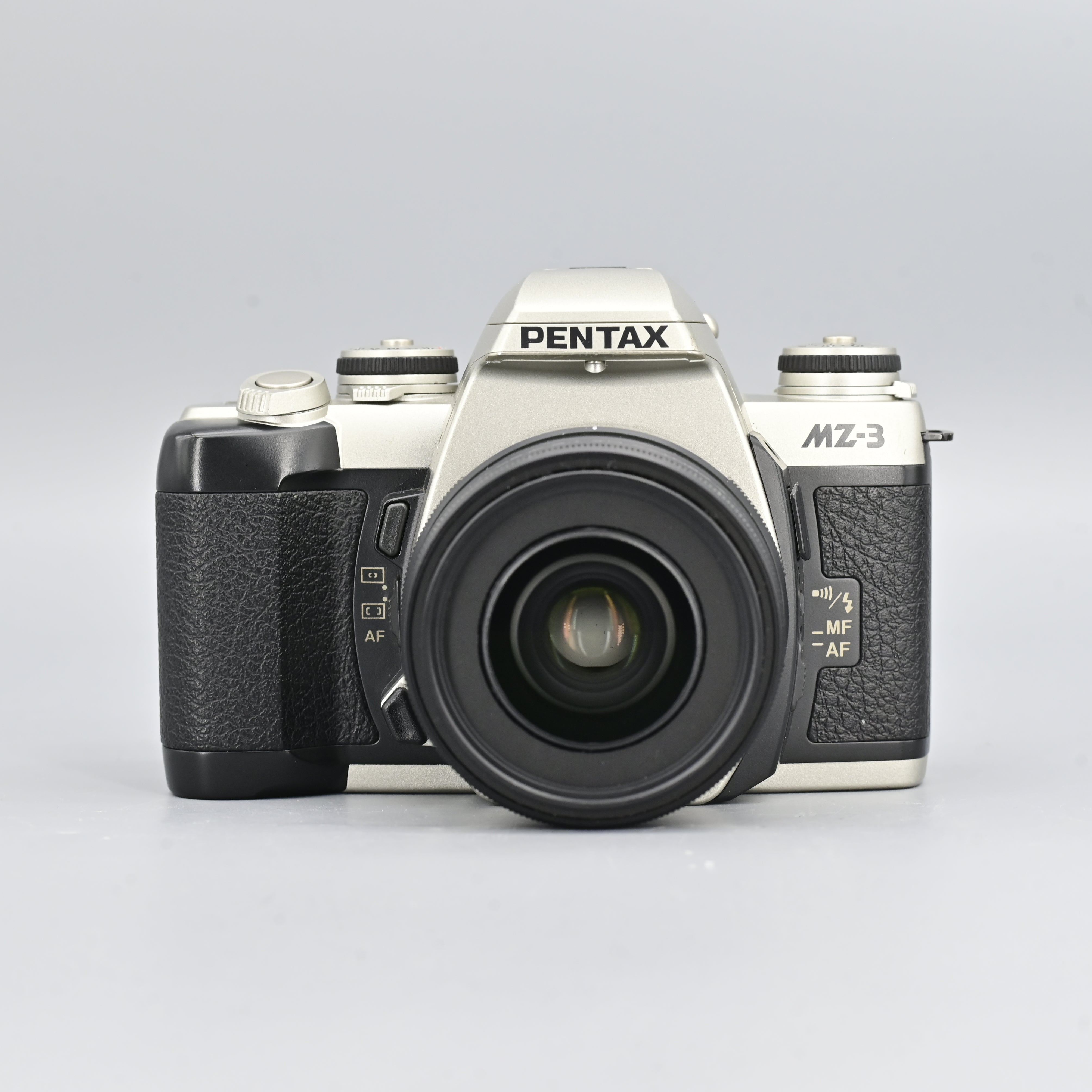 Pentax MZ-3 + SMC 35mm F2.4 AL Lens – SHOWA