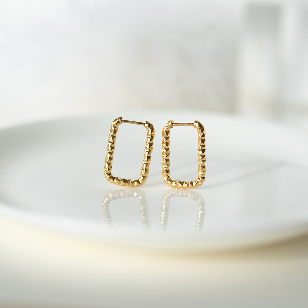 中折れピアス サージカルステンレス イエローゴールドIPコーティング