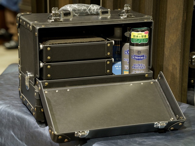 安達紙器 アタッシュケース