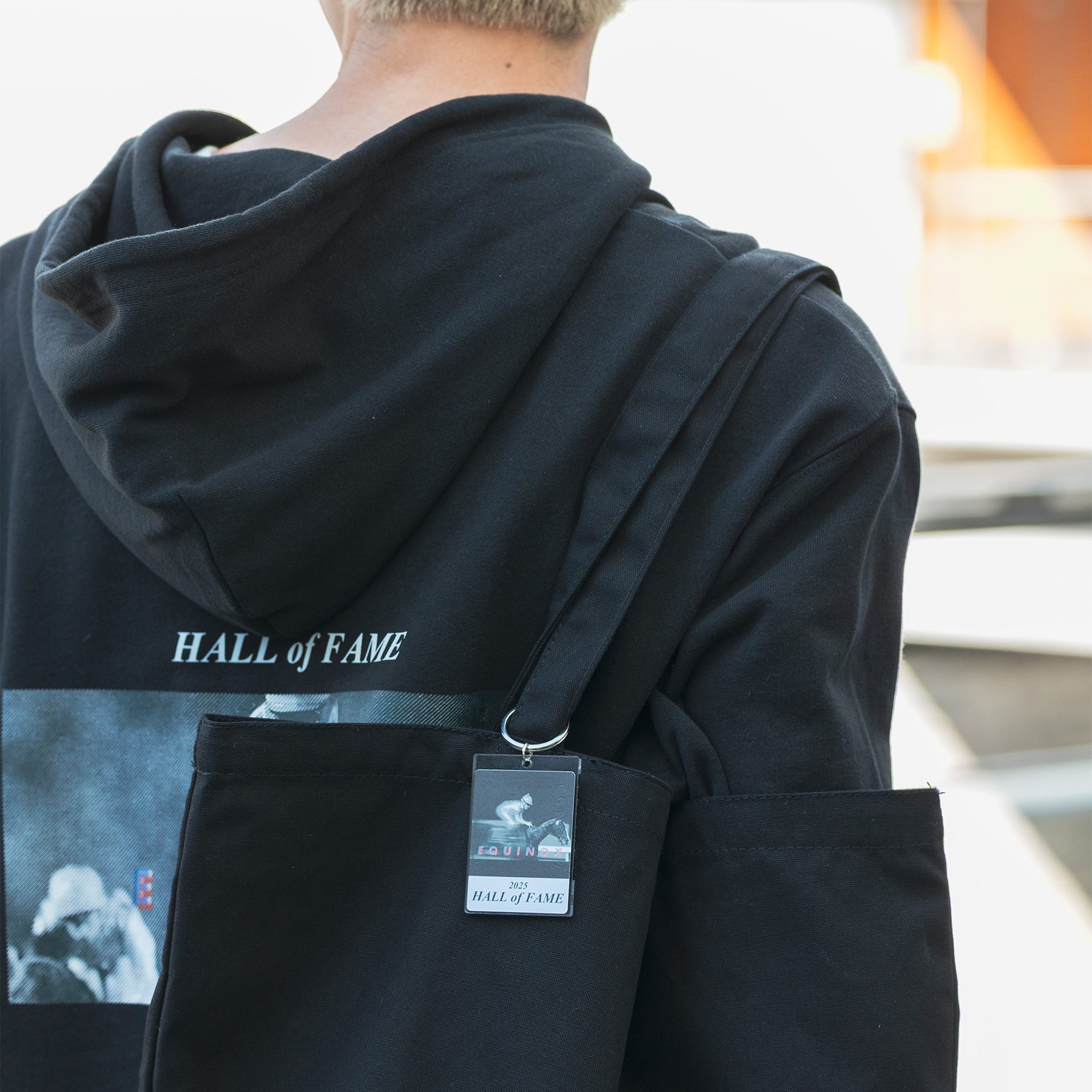 HORSE GOODS net】イクイノックス顕彰馬選定記念 アクリルキーホルダー