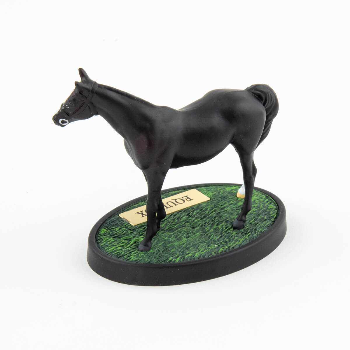 ホースフィギュア イクイノックス - 競馬グッズの通販サイト ノーザン