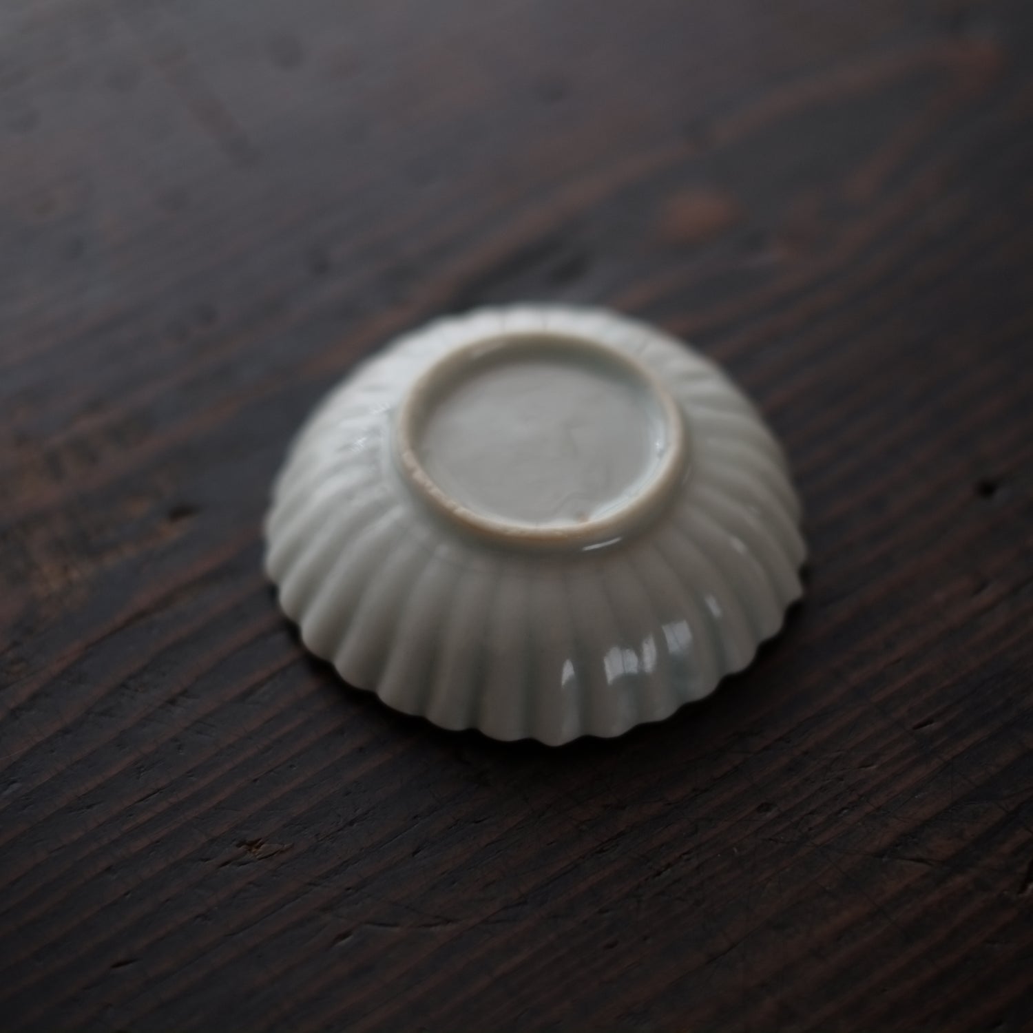 古伊万里 菊文鎬染付 豆皿(江戸時代) – 逢季荘