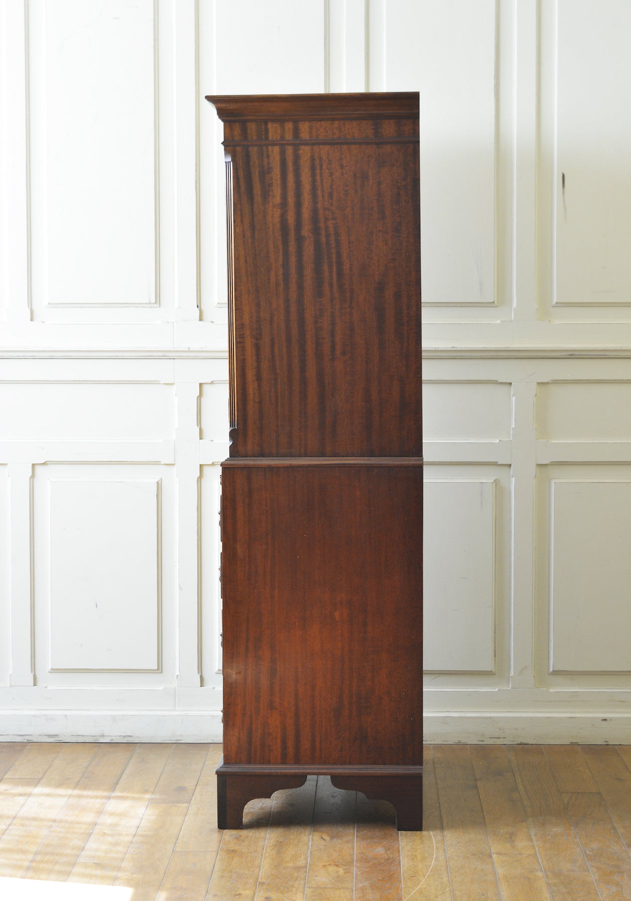 アンティークカクテルキャビネット – 英国アンティーク家具専門店 神戸