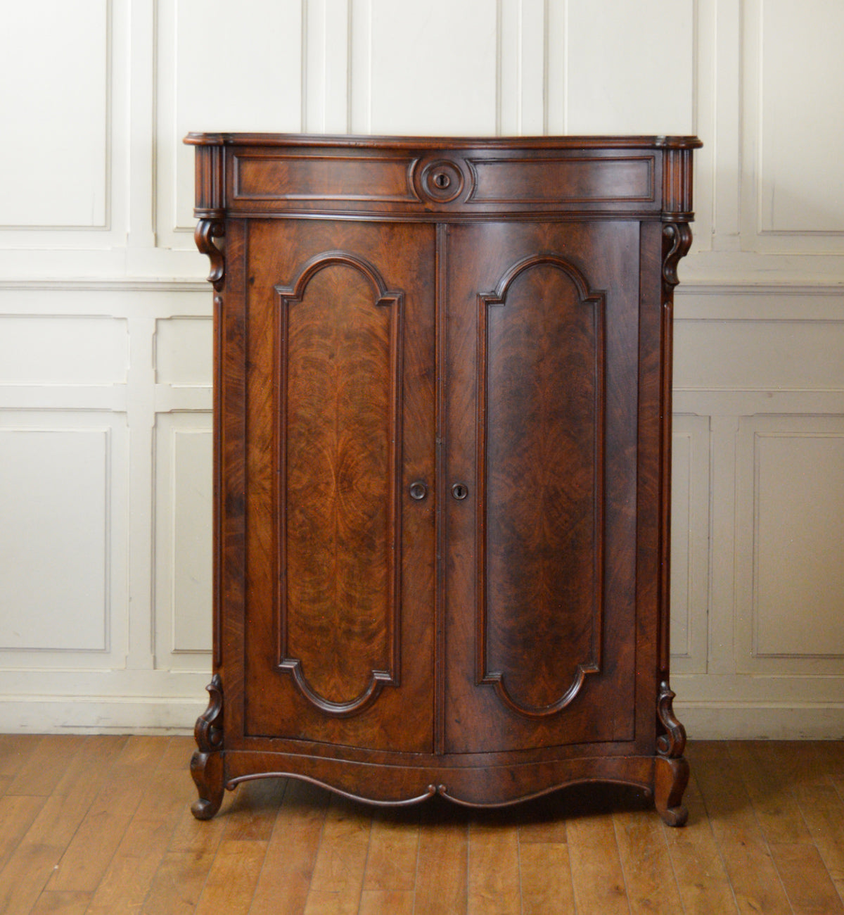 H17K56 英国製 アンティーク キャビネット H17K56 英国製 アンティーク