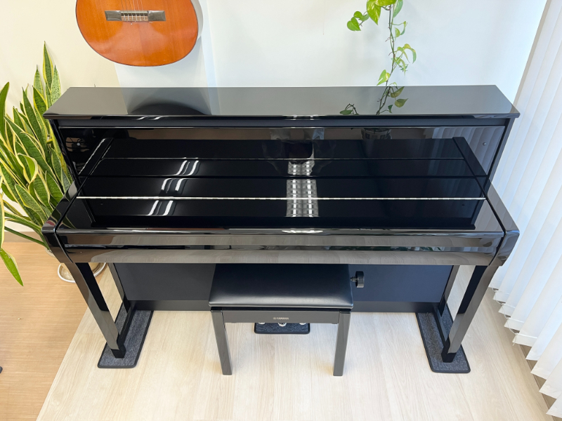 ヤマハ CLP-685PE 黒鏡面艶出し 中古 2019年製 YAMAHA Clavinova