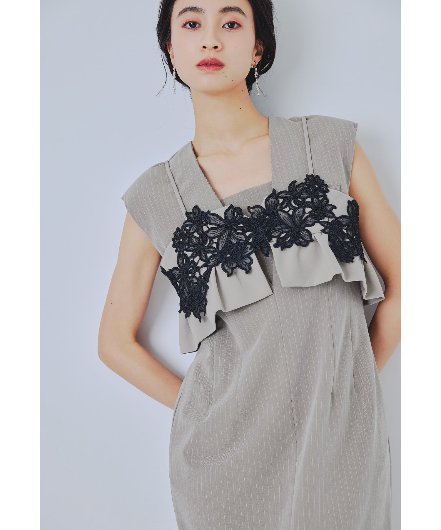 ピンストライプスリーブレスビスチェドレス 2点セット niana ピン