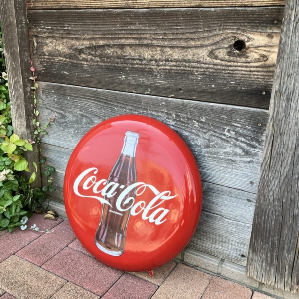 Coca-Cola（コカコーラ）ヴィンテージ・ボタンサイン「SCHUTZMARKE