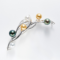 芝翫香〉SVアコヤパールブローチ・リーフ（8.5-9.0mm珠）｜近鉄百貨店