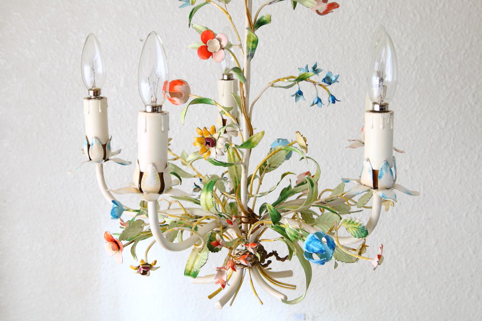 シャビーシック フラワーデコレーションシャンデリア(5灯