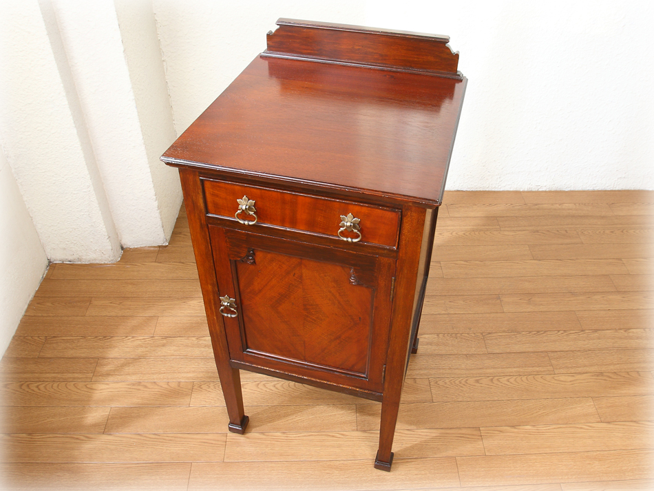 マホガニー ベッドサイドチェスト｜アンティーク家具・照明の専門店