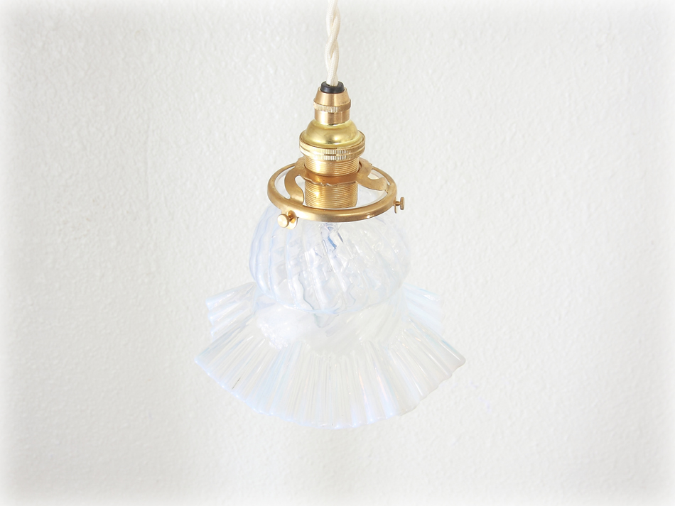 オパールセント フリルランプシェード｜アンティーク家具・照明の専門