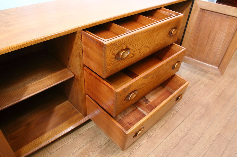 アーコールERCOL ウィンザーサイドボード｜アンティーク家具・照明の